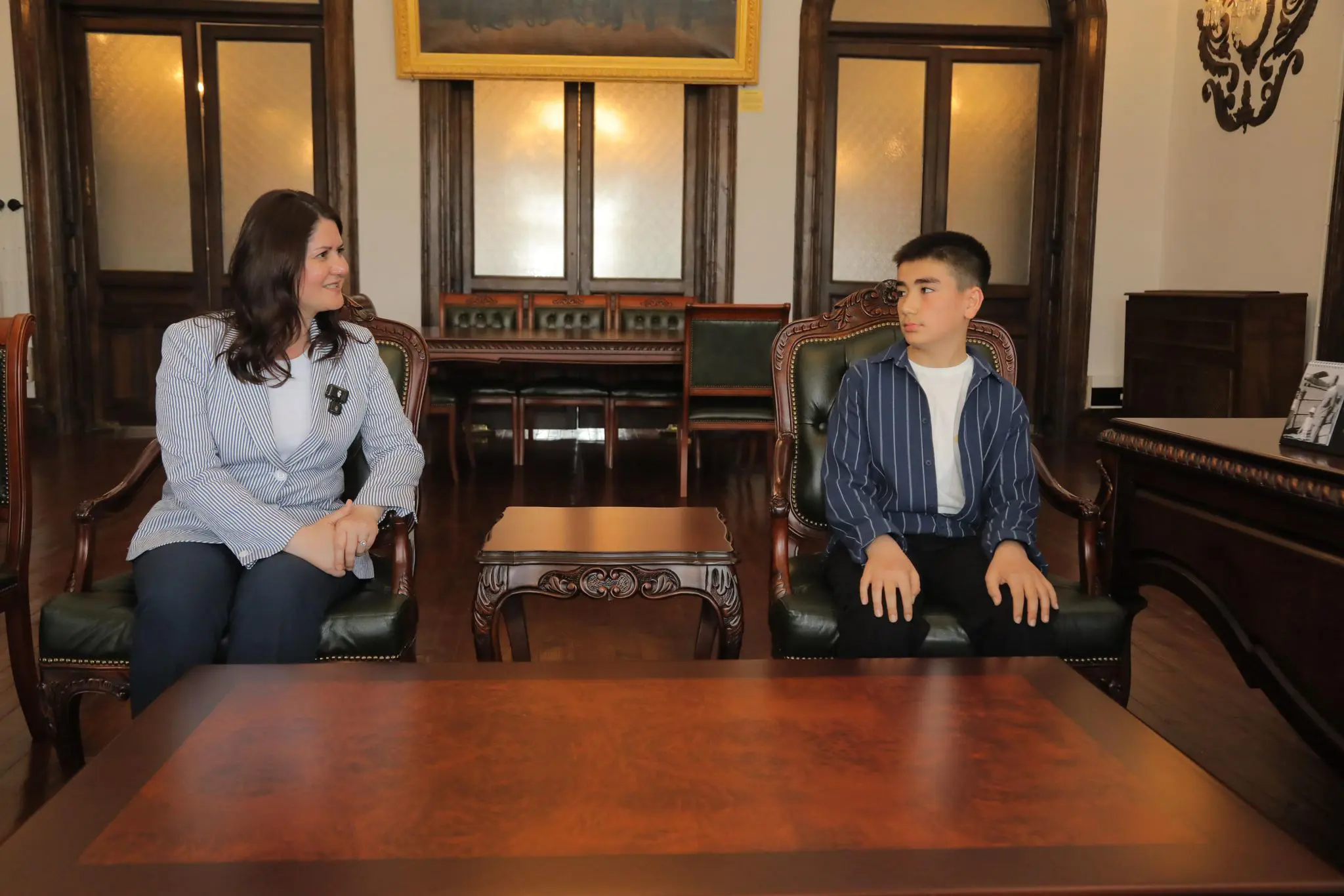 23 NİSAN’DA EDİRNE BELEDİYESİ’NDE ANLAMLI DEVİR TESLİM  galeri görseli